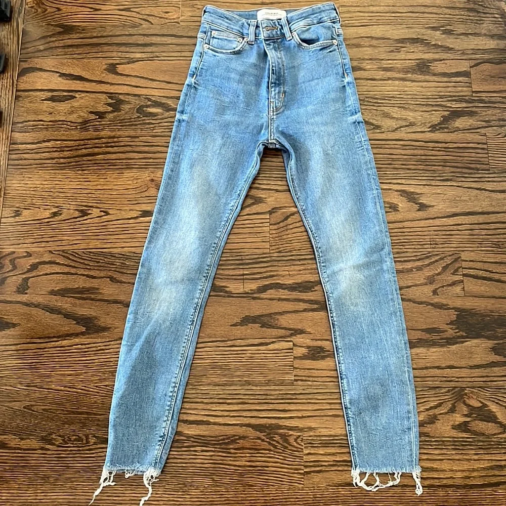 Jeans - Picture 1 of 2